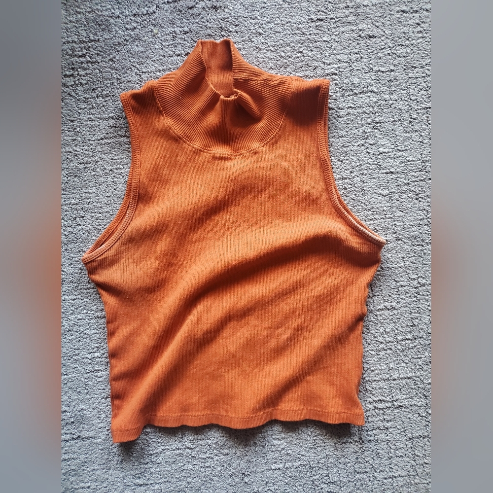 Big bud sleeveless turtleneck L
